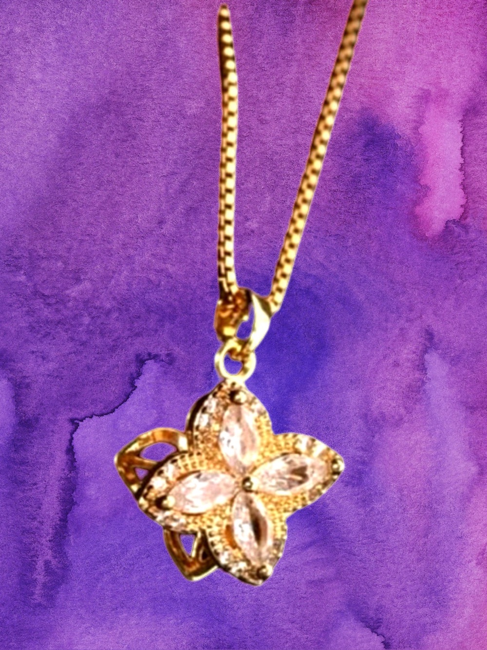 🆕Women’s 14k Gold Plated Flower Diamond Spinner Accessory Necklace💜💜
